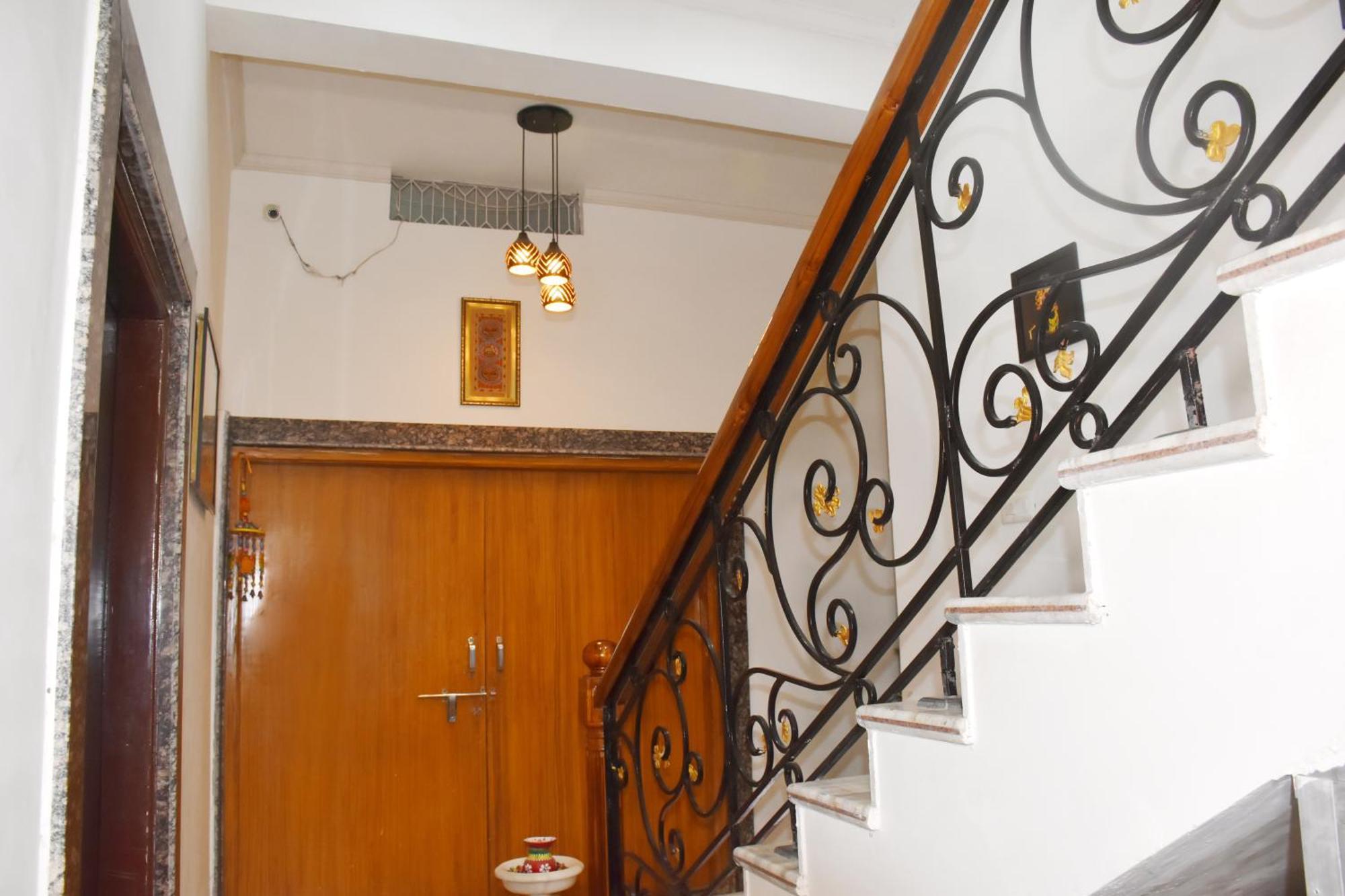 Ramaya Home Stay Варанаси Екстериор снимка