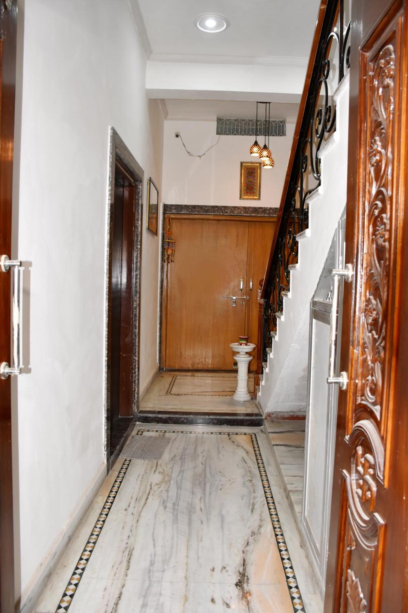 Ramaya Home Stay Варанаси Екстериор снимка