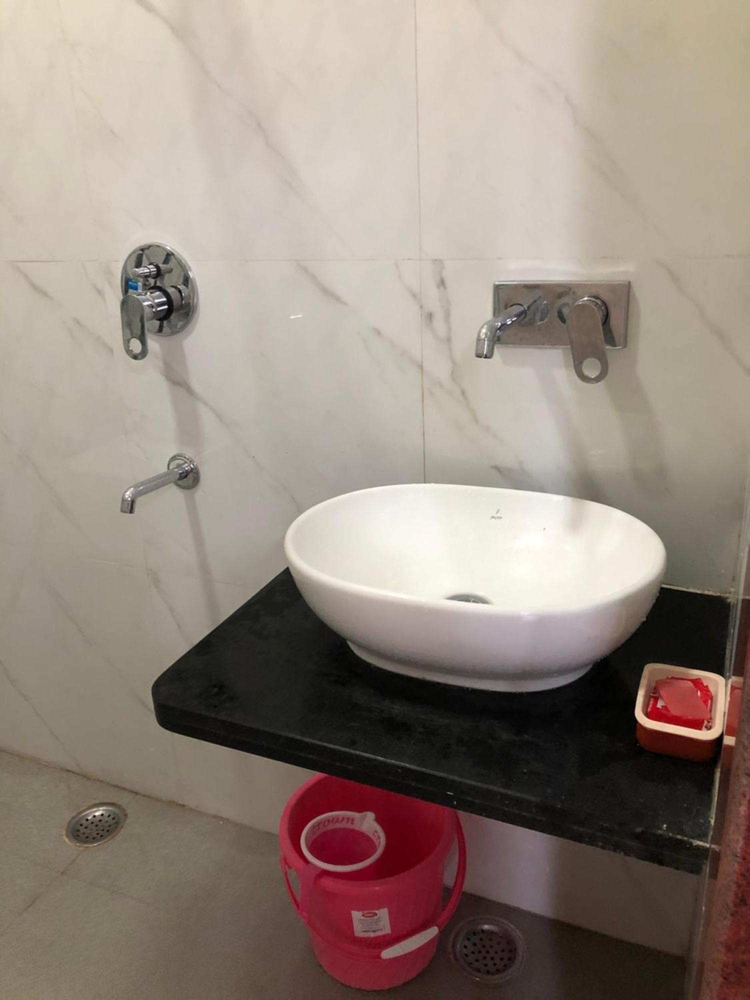 Ramaya Home Stay Варанаси Екстериор снимка