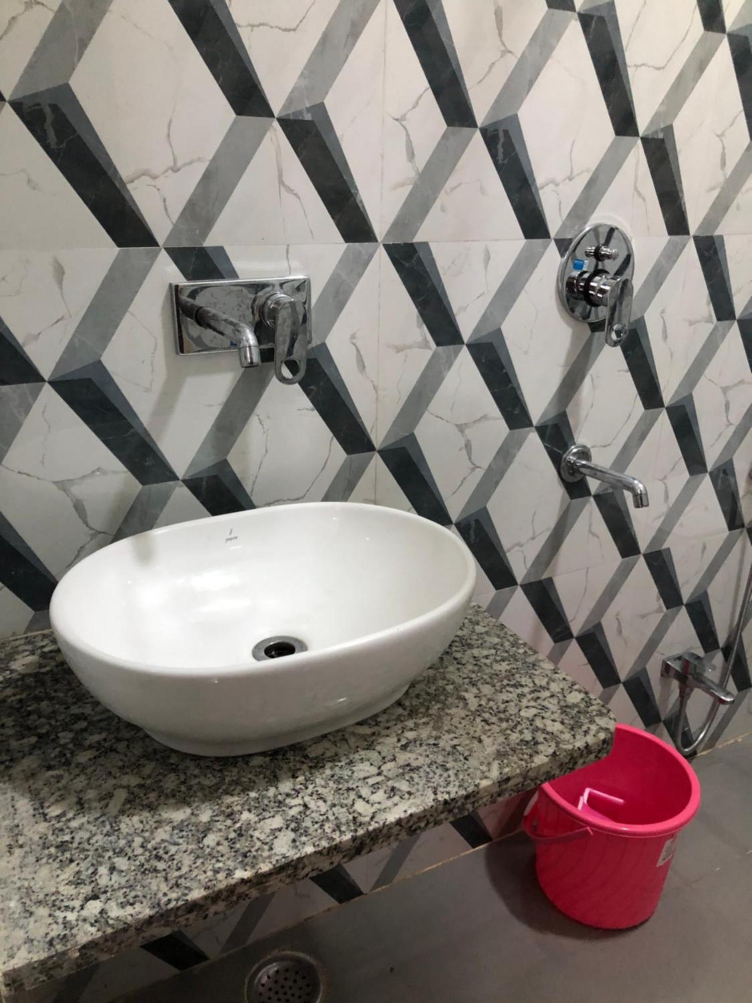 Ramaya Home Stay Варанаси Екстериор снимка