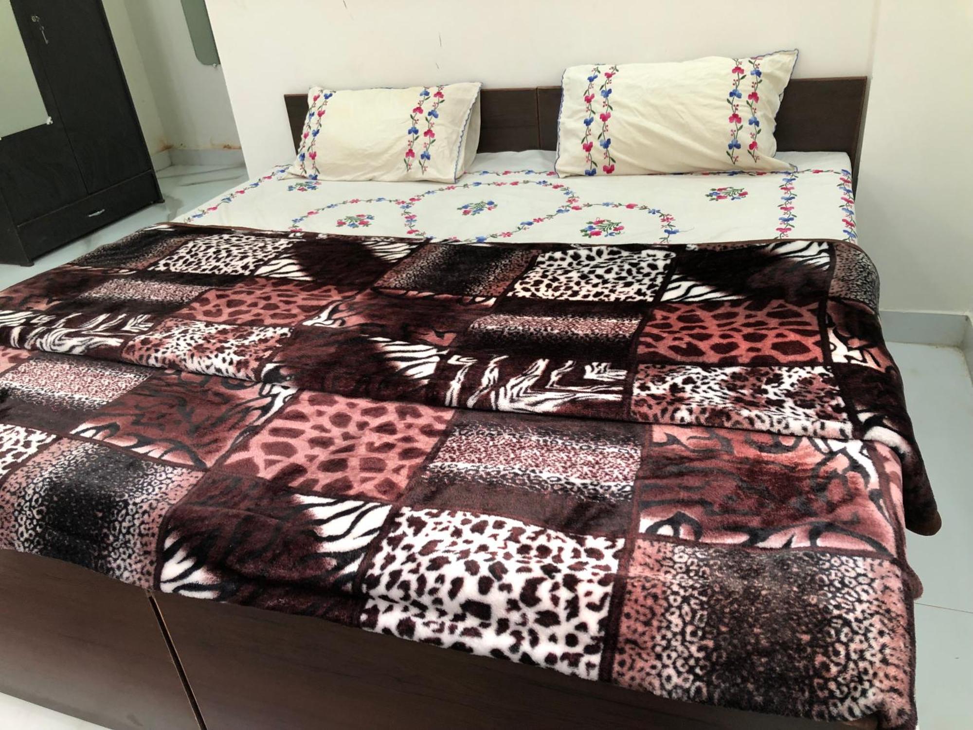 Ramaya Home Stay Варанаси Екстериор снимка