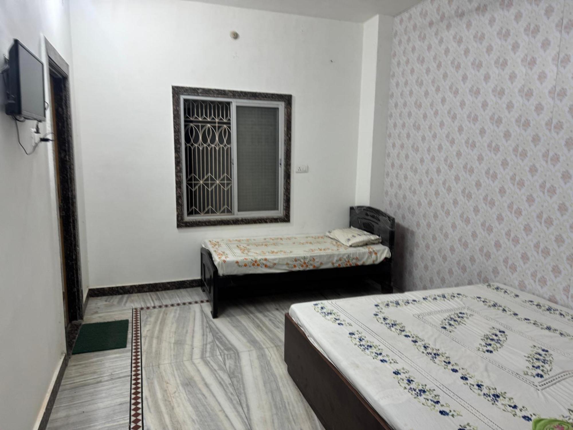 Ramaya Home Stay Варанаси Екстериор снимка